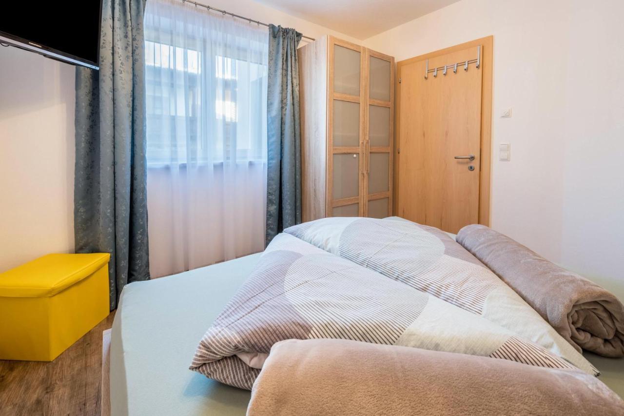 Wieseneck I - Apartment In Fügen Buitenkant foto